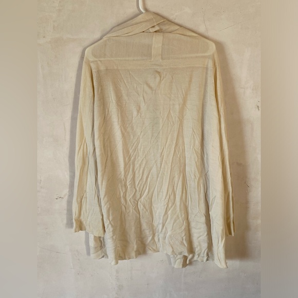 SCOOP NYC cream oversized shawl wrap sweater M/L - Picture 2 of 3